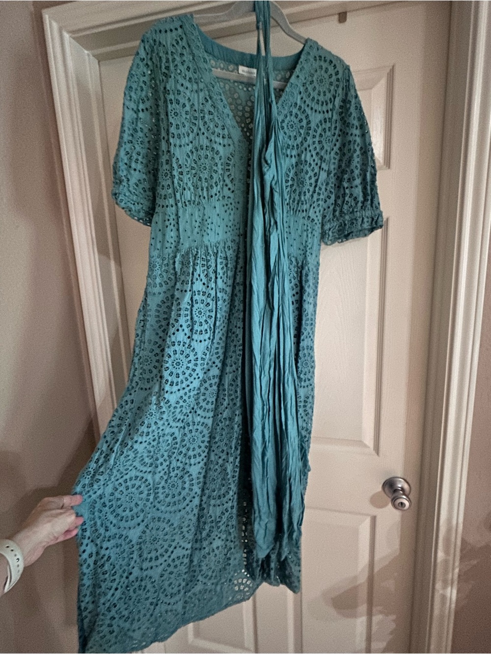 Sundance Beautiful Ladies Size L Teal dress with a slip